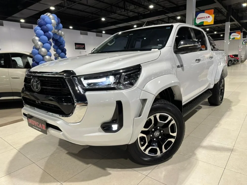 Toyota Hilux CD SRX Plus 4x4 2.8 TDI Die. Aut.